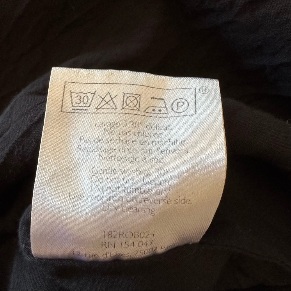 sezane Gilly wide a-line v-neck 3/4 sleeves button back lined black Mini Dress. - Picture 9 of 10